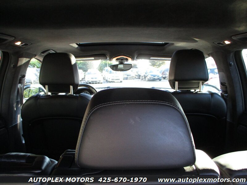 Used 2011 Porsche Cayenne Turbo AWD/4WD image 14