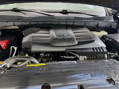 Used 2021 Nissan Titan PRO-4X w/ Pro-4x Convenience Package image 31