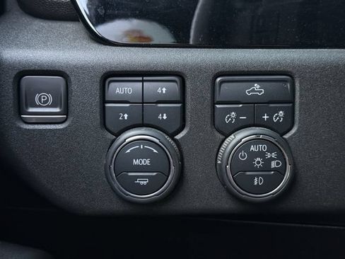 Used 2023 Chevrolet Silverado 1500 RST AWD/4WD image 21