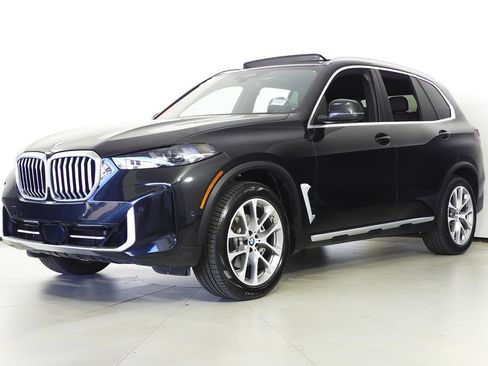 Used 2024 BMW X5 sDrive40i w/ Parking Assistance Package RWD image 2