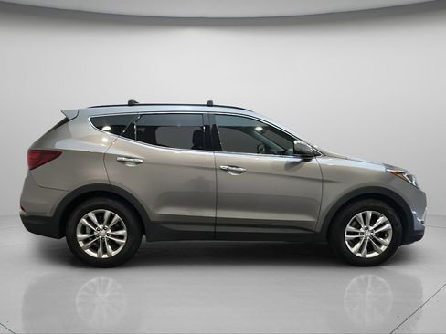 Used 2018 Hyundai Santa Fe Sport 2.0T FWD image 8