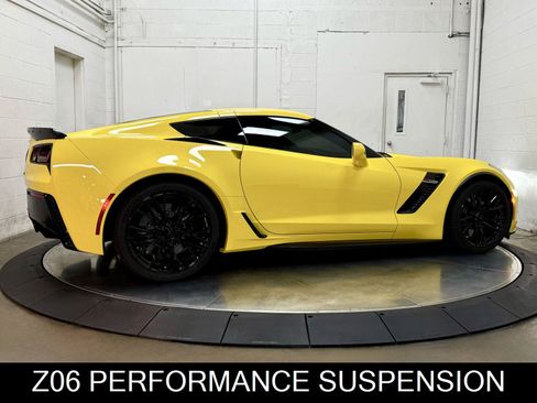 Used 2019 Chevrolet Corvette Z06 RWD image 10