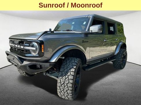 Used 2024 Ford Bronco Outer Banks AWD/4WD image 6