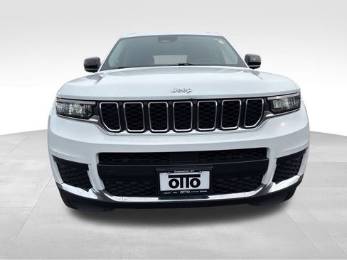 Used 2022 Jeep Grand Cherokee L Laredo w/ Luxury Tech Group I image 2