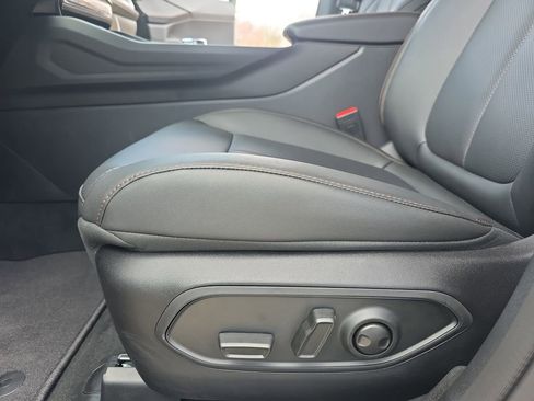 New 2026 Jeep Cherokee Limited image 28