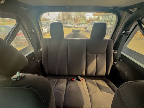 Used 2015 Jeep Wrangler Sport w/ Quick Order Package 24S image 31