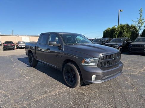 Used 2018 RAM 1500 Sport w/ Quick Order Package 26Q Night AWD/4WD image 2