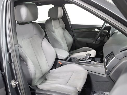 Used 2022 Audi SQ5 Prestige w/ Prestige Package AWD/4WD image 28