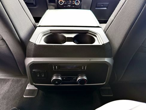 Used 2018 Ford Expedition XLT AWD/4WD image 34