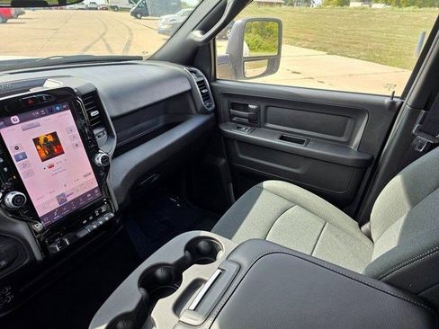New 2025 RAM 2500 Tradesman AWD/4WD image 37