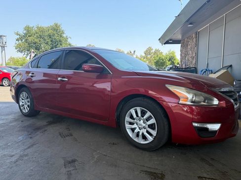 Used 2015 Nissan Altima 2.5 S image 5