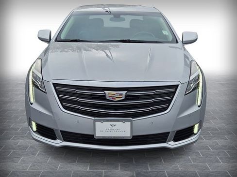 Used 2019 Cadillac XTS Luxury image 2