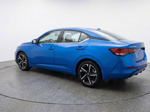 Used 2025 Nissan Sentra SV FWD image 6