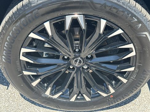 New 2026 Nissan Rogue Dark Armor AWD/4WD image 9