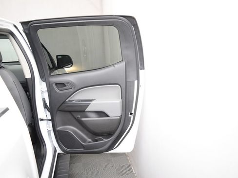 Used 2022 Chevrolet Colorado W/T w/ WT Convenience Package RWD image 13