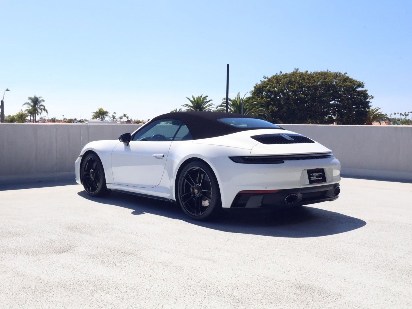 Certified 2024 Porsche 911 Carrera GTS RWD image 3