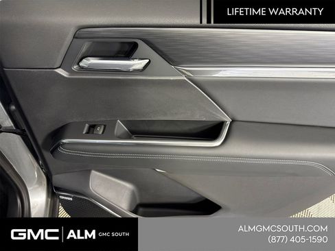 New 2026 GMC Acadia Elevation w/ Elevation Premium Package image 18