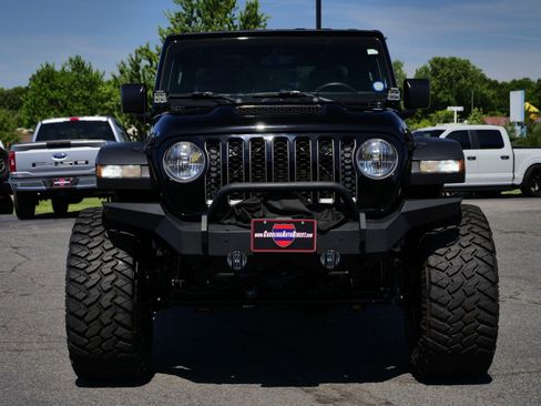 Used 2023 Jeep Gladiator Mojave w/ Cold Weather Group AWD/4WD image 5