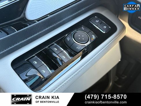 Used 2025 Lincoln Aviator Reserve w/ Equipment Group 201A image 12