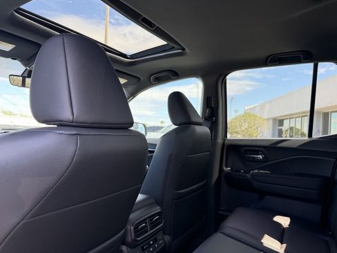 New 2026 Honda Ridgeline Black Edition image 13