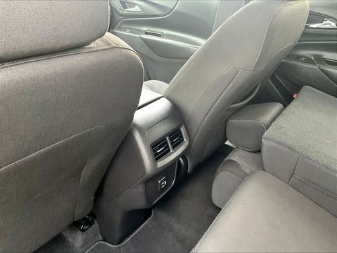 Used 2024 Chevrolet Equinox LT AWD/4WD image 12