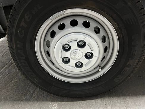 Used 2024 RAM ProMaster 3500 w/ Delivery Van Package image 40