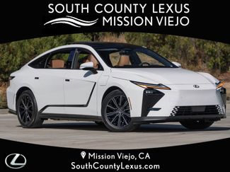 New 2026 Lexus ES 350e FWD video 1