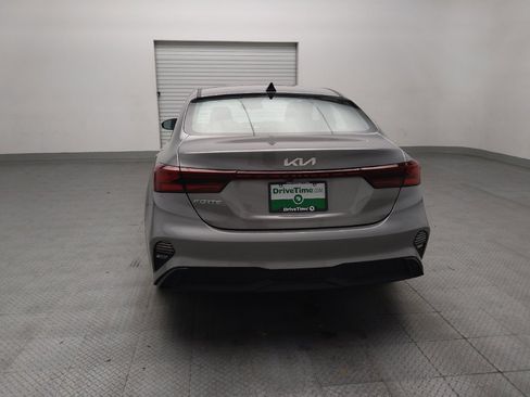 Used 2023 Kia Forte LXS FWD image 6