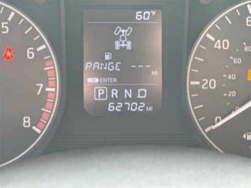 Used 2018 Nissan Titan S image 13