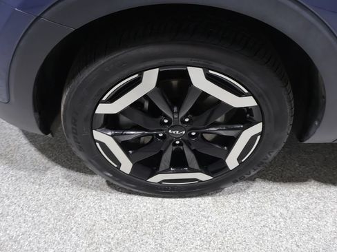 Used 2025 Kia Telluride S AWD/4WD image 10