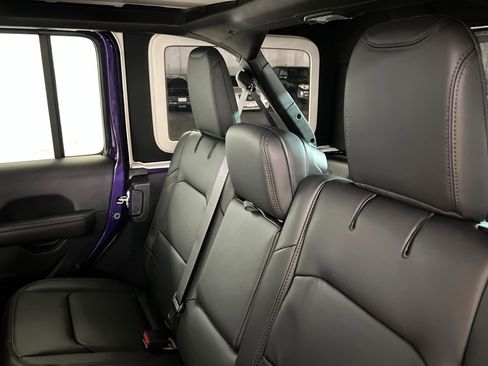 New 2026 Jeep Wrangler Unlimited Rubicon AWD/4WD image 20