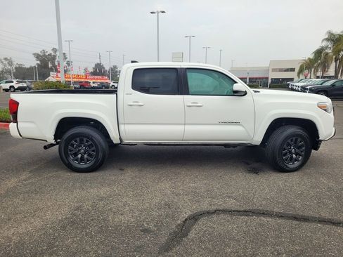 Used 2023 Toyota Tacoma SR5 AWD/4WD image 3