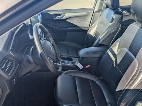 Used 2024 Ford Escape Platinum image 28