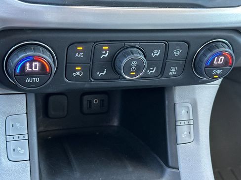 Used 2018 GMC Acadia SLT w/ LPO, Cargo Package FWD image 23