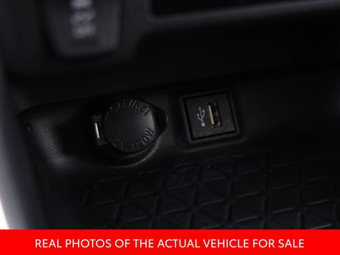 Certified 2025 Toyota RAV4 LE AWD/4WD image 9