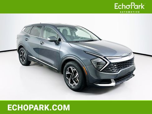 Used 2025 Kia Sportage LX FWD image 1