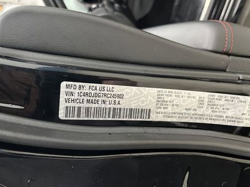 Used 2024 Dodge Durango GT image 41