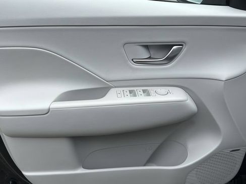 New 2026 Hyundai Kona Limited FWD image 10