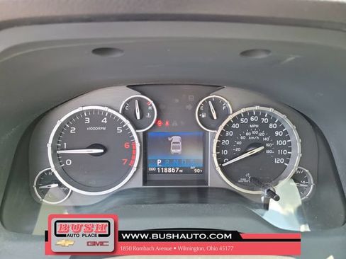 Used 2017 Toyota Tundra SR5 w/ SR5 Upgrade Package AWD/4WD image 25