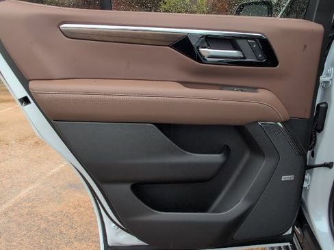 New 2026 Chevrolet Tahoe High Country image 10