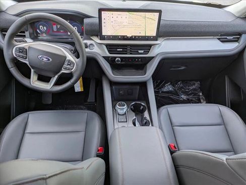 New 2026 Ford Explorer Active w/ Active Comfort Package AWD/4WD image 16