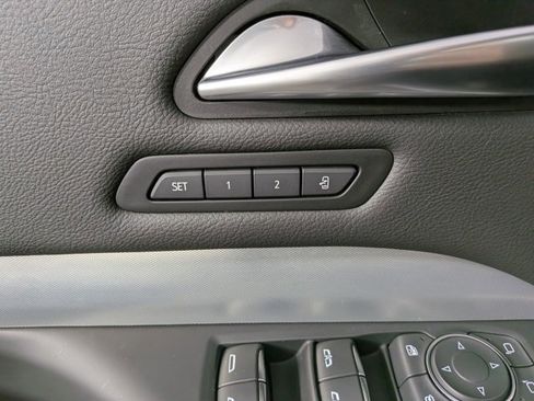 Certified 2022 Cadillac XT4 Premium Luxury w/ Enhanced Visibility Package image 12