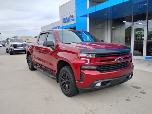 Used 2021 Chevrolet Silverado 1500 RST AWD/4WD image 3