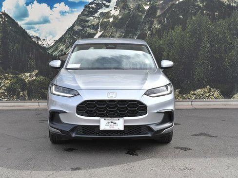 Used 2025 Honda HR-V LX image 5