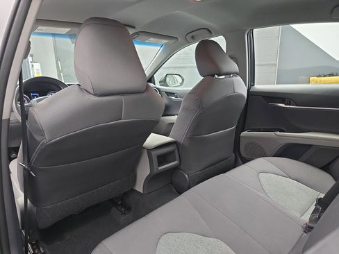 Used 2018 Toyota Camry LE w/ Convenience Package image 33