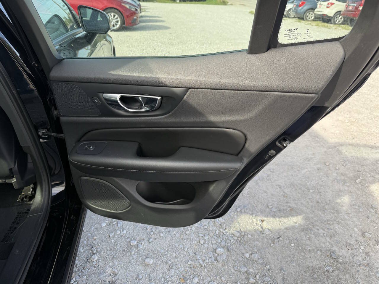 Used 2019 Volvo S60 T5 Momentum w/ Premium Package FWD image 15