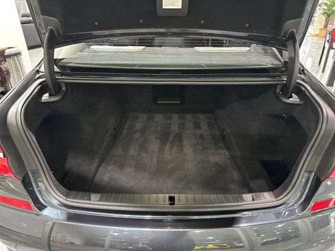 Used 2018 BMW 750i RWD image 37