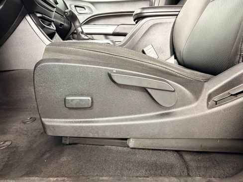 Used 2019 Chevrolet Colorado LT image 21