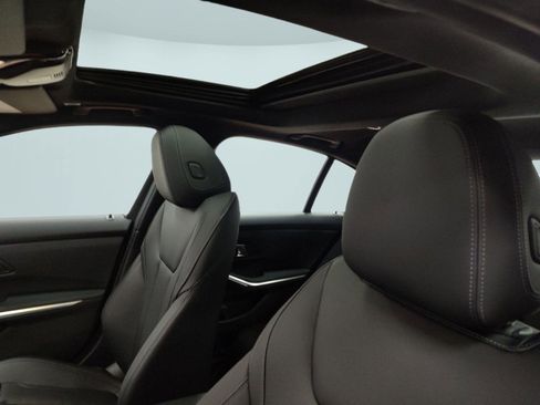 Used 2026 BMW 330i xDrive Sedan w/ M Sport Package image 13