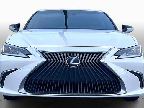 Used 2019 Lexus ES 350 w/ Accessory Package 2 image 3